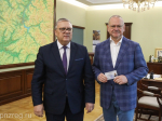 Александр Синюков вручил Олегу Мельниченко удостоверение избранного губернатора Пензенской области