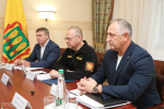 Олег Мельниченко и Игорь Авдеев обсудили усиление антитеррористической защищенности транспортных объектов региона