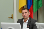 Олег Денисов провел заседание по профилактике сезонных заболеваний