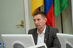 Олег Денисов провел заседание по профилактике сезонных заболеваний