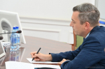 Олег Денисов провел заседание по профилактике сезонных заболеваний