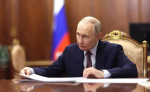 Олег Мельниченко поздравил президента Владимира Путина с днём рождения