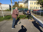 Сотрудники Министерства региональной безопасности приняли участие в общегородском субботнике