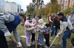 Осенний месячник по благоустройству завершился общегородским субботником