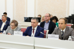 Губернатор призвал депутатов поддержать инвестсоглашение по строительству новых птицеводческих блоков