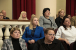 Олег Мельниченко поручил вести активную борьбу с телефонными и интернет-мошенниками